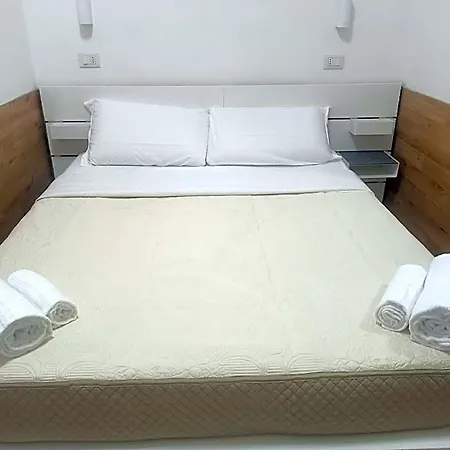Hotel Palace *