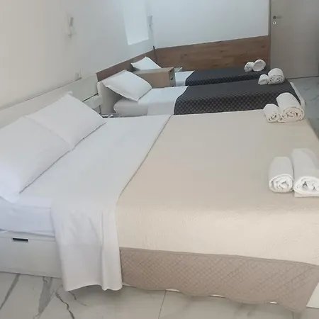 Palace Otel *